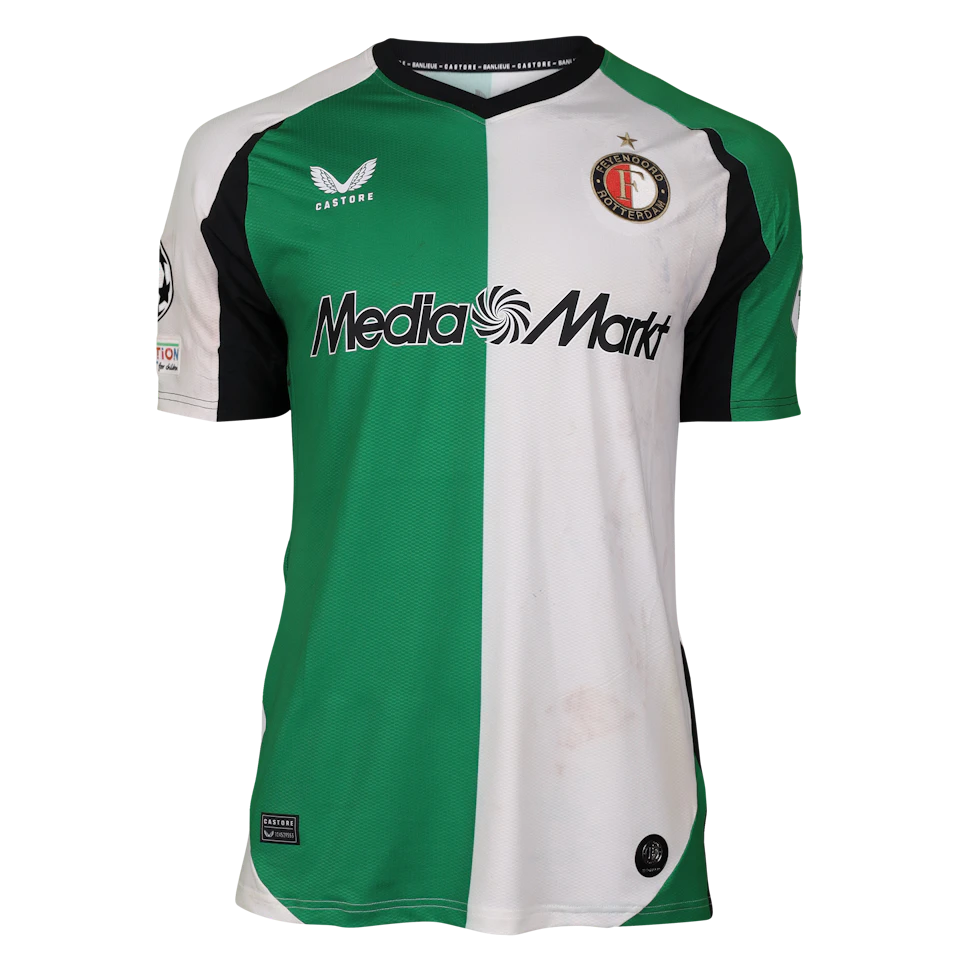 来自Feyenoord的In-beom Hwang 황인범球衣