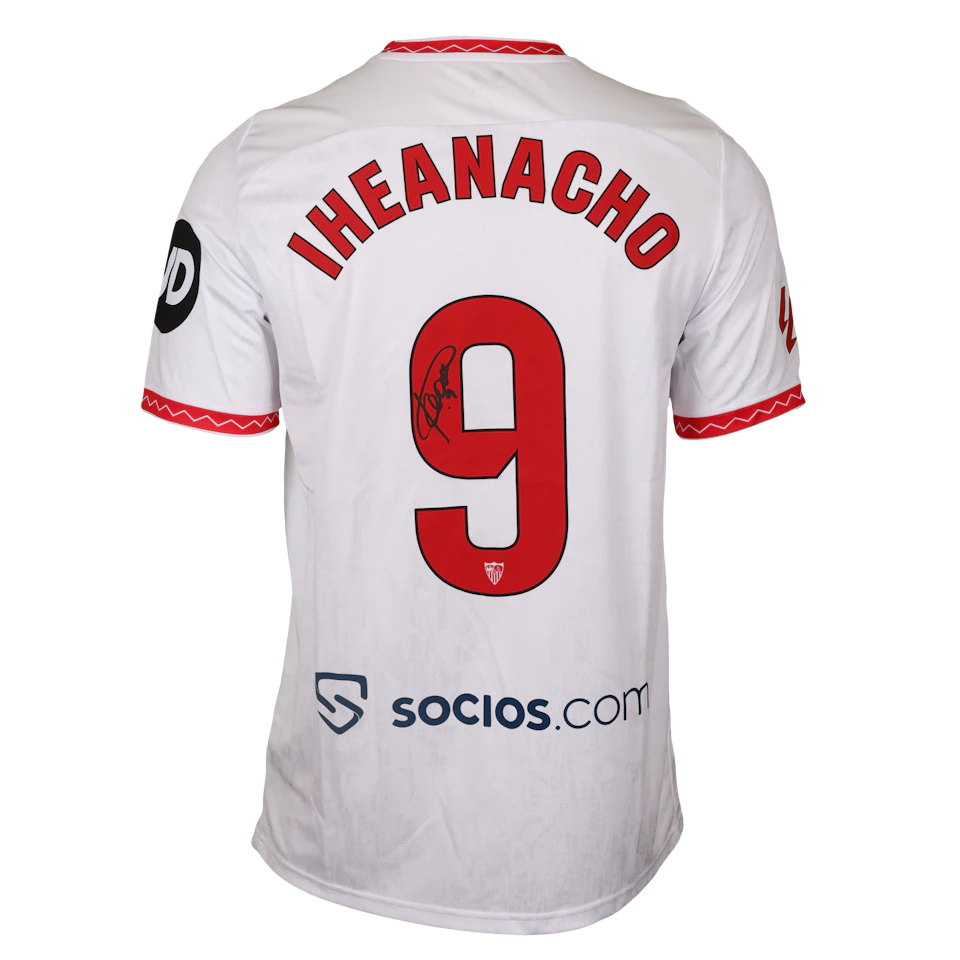 Sevilla FC 팀의 Kelechi Promise Iheanacho 셔츠