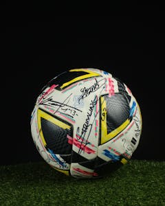 Club América Squad Signed Ball - 1