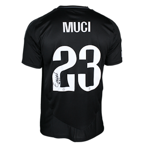 Ernest Muçi Beşiktaş JK shirt