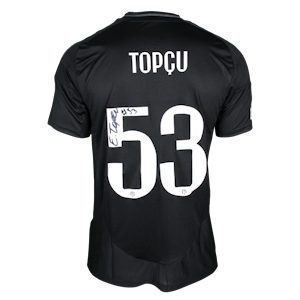 Emir Han Topçu Beşiktaş JK camisa.