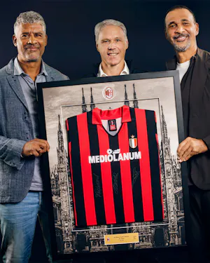 The Dutch Trio Signed - AC Milan’s Masterpiece