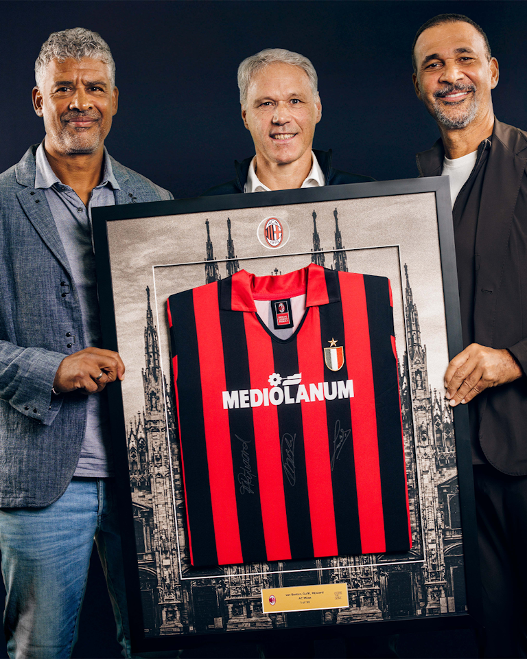 The Dutch Trio Signed - AC Milan’s Masterpiece