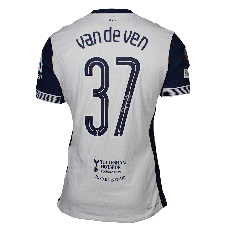 Mickey van de Ven Tottenham Hotspur shirt