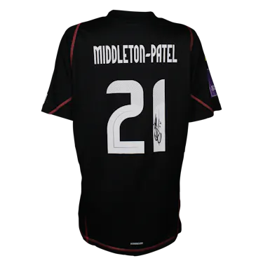 Wales W-Trikot von Safia Middleton-Patel