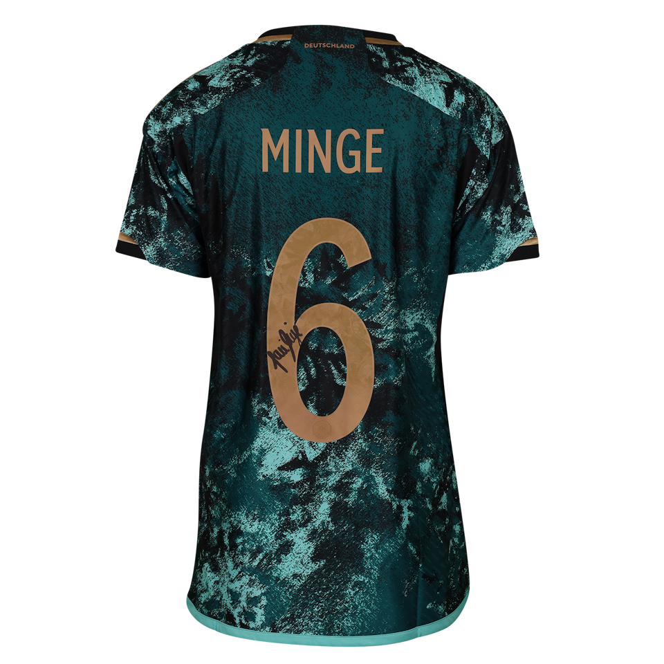 Janina Minge Germany W shirt
