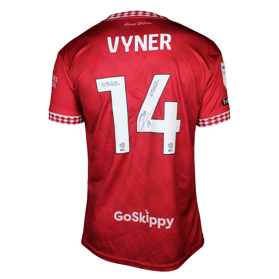 Zak Vyner Bristol City shirt