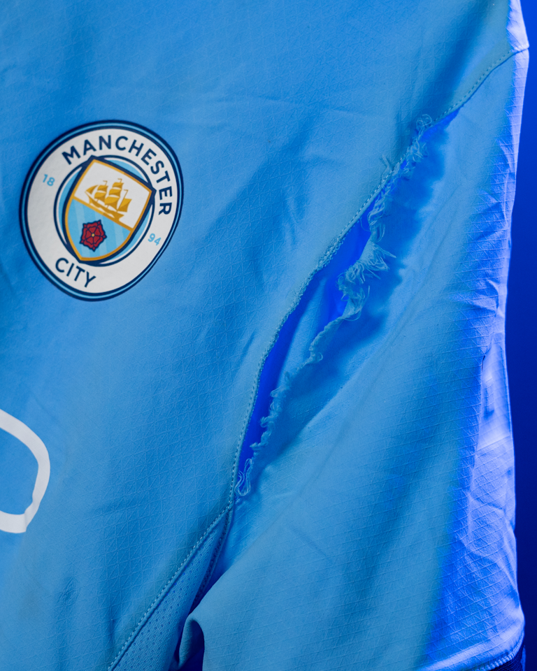 Erling Haaland Manchester City jersey