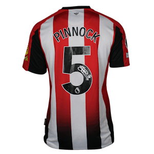 Brentford-Trikot von Ethan Pinnock 