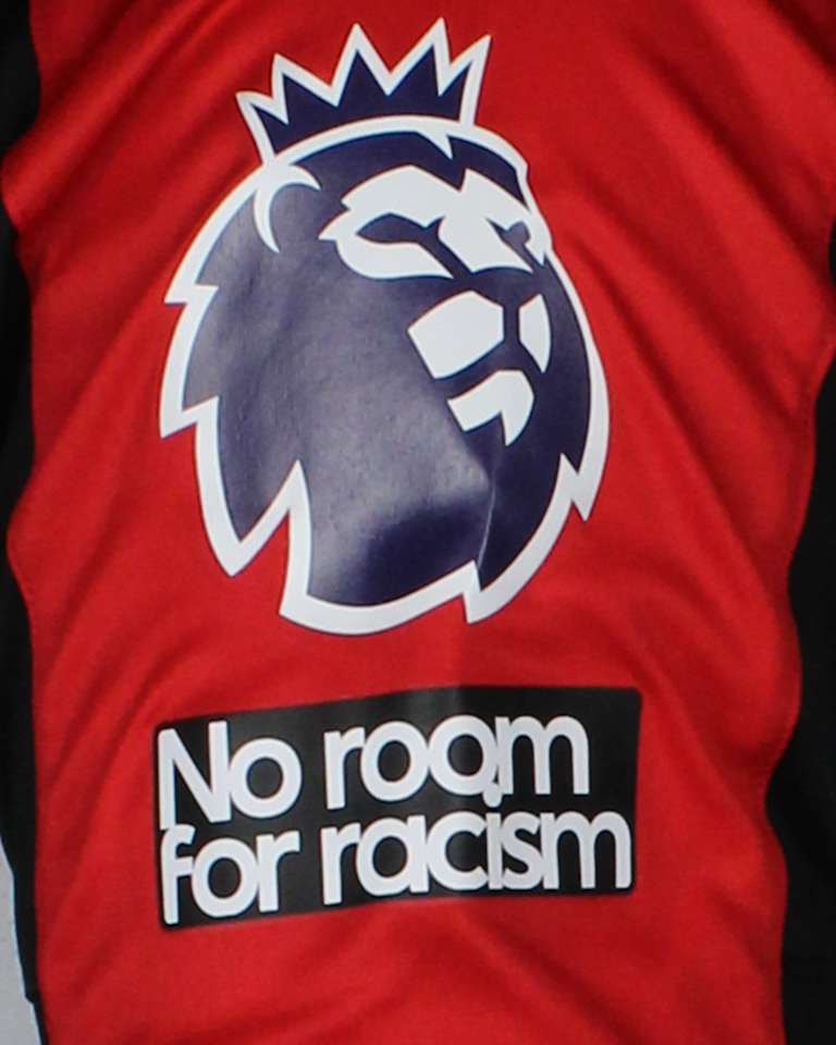 Mathias Jensen Brentford shirt