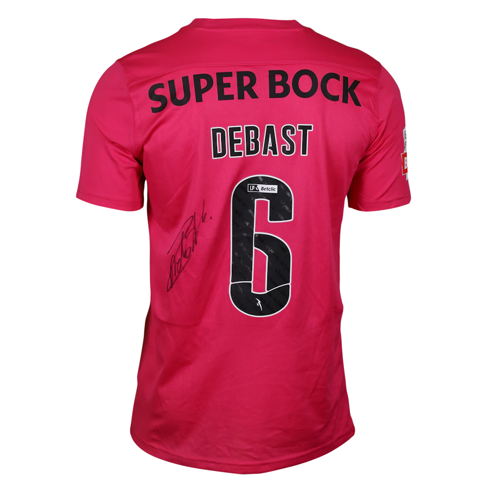 Zeno Debast Sporting CP shirt