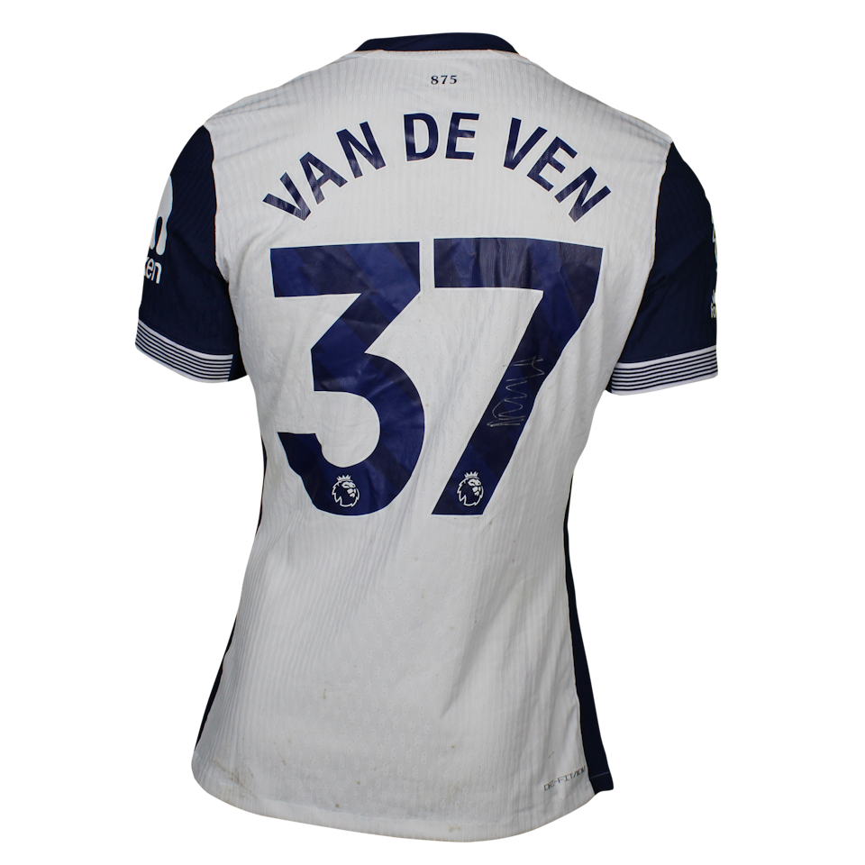 Mickey van de Ven Tottenham Hotspur forması