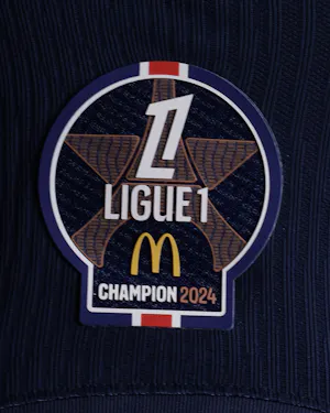 Paris Saint-Germain 팀의 Achraf Hakimi 셔츠