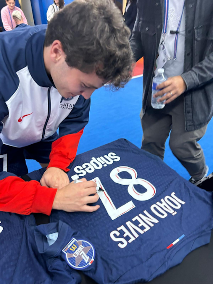 João Neves Paris Saint-Germain camisa.