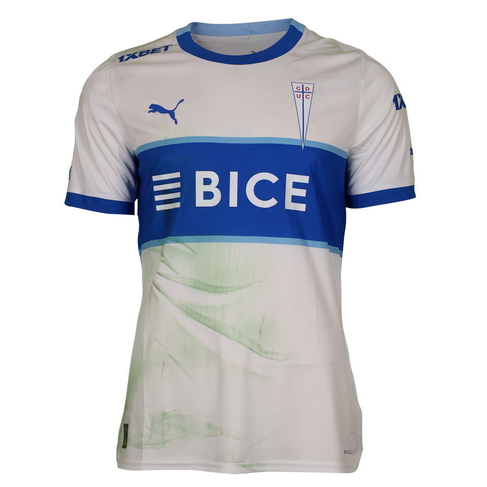 Nicolás Ignacio Castillo Mora Universidad Católica shirt
