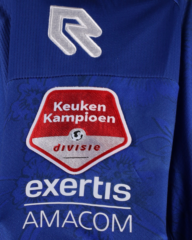 FC Den Bosch 팀의 Mees Laros 셔츠