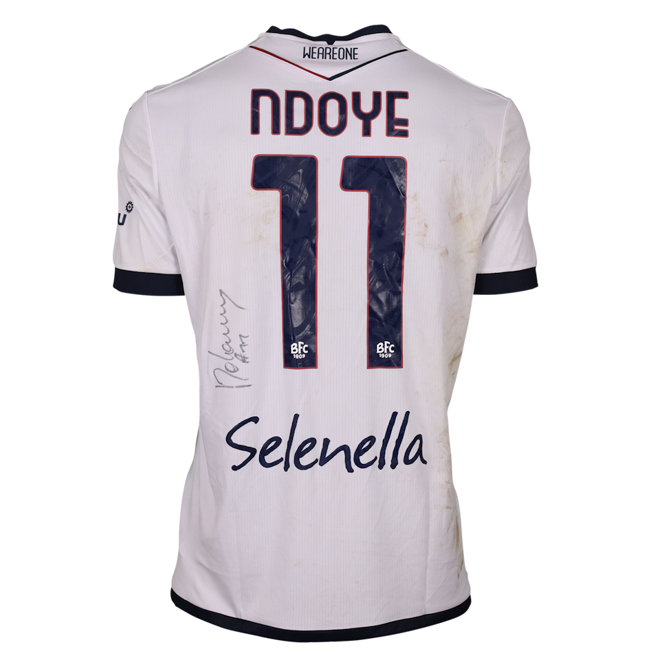 Bologna Fc 1909 팀의 Dan Ndoye 셔츠