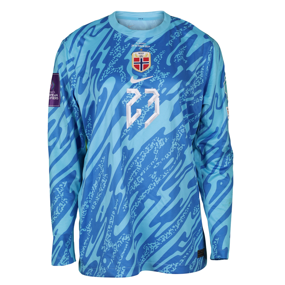 Aurora Watten Mikalsen Norway W shirt