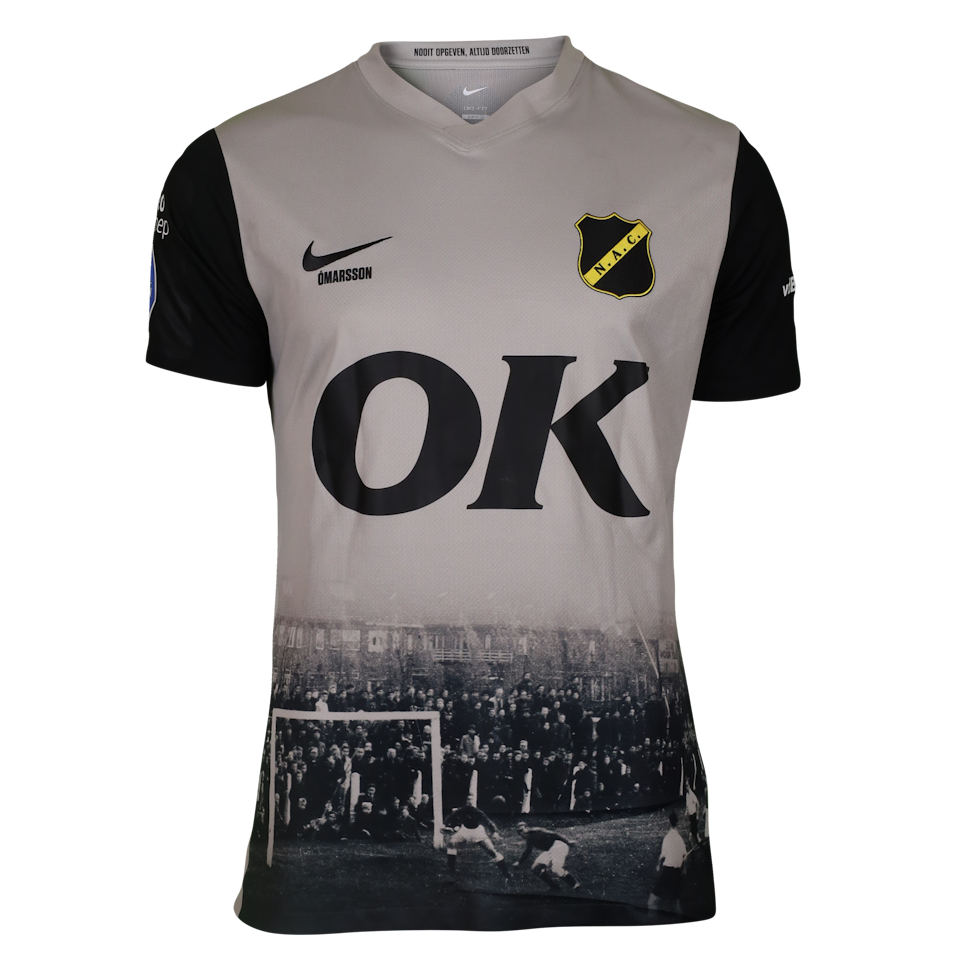 Shirt van Elías Már Ómarsson NAC Breda