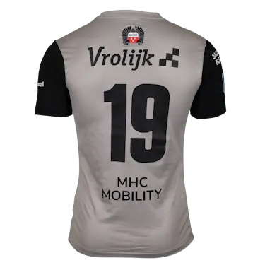 Saná Fernandes NAC Breda jersey