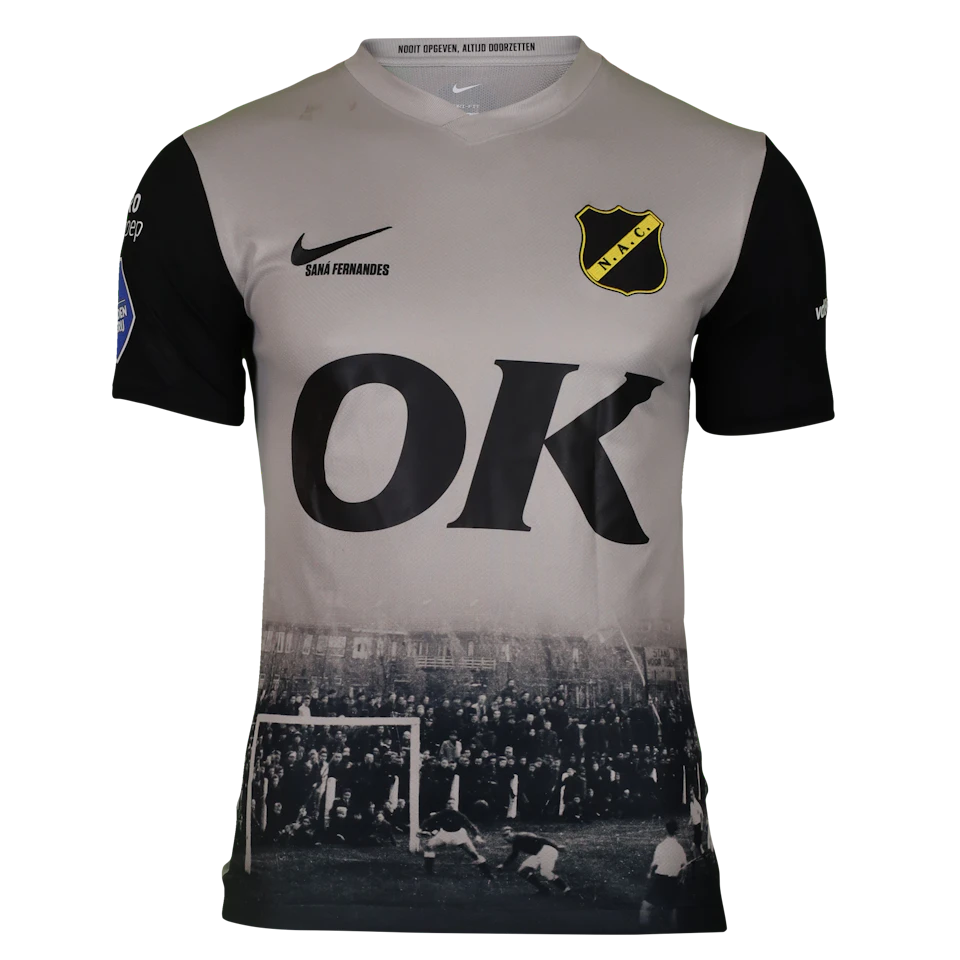 Saná Fernandes NAC Breda jersey