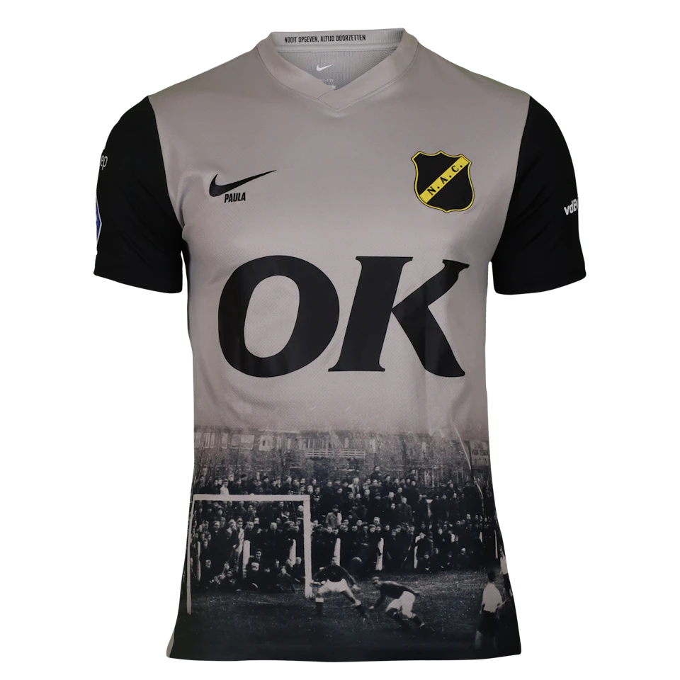 来自NAC Breda的Raul Paula球衣