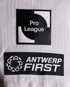 Maillot de Zeno Van Den Bosch (Royal Antwerp FC)