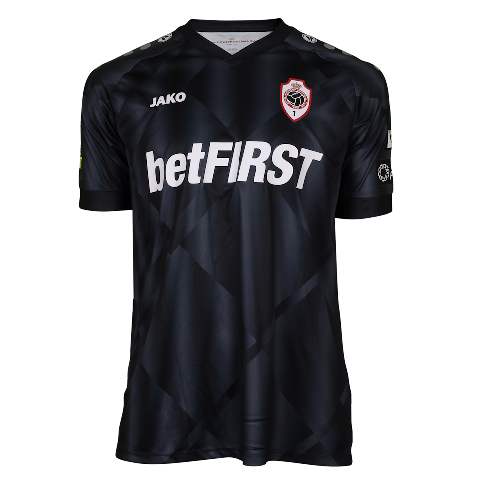 Senne Lammens Royal Antwerp FC shirt