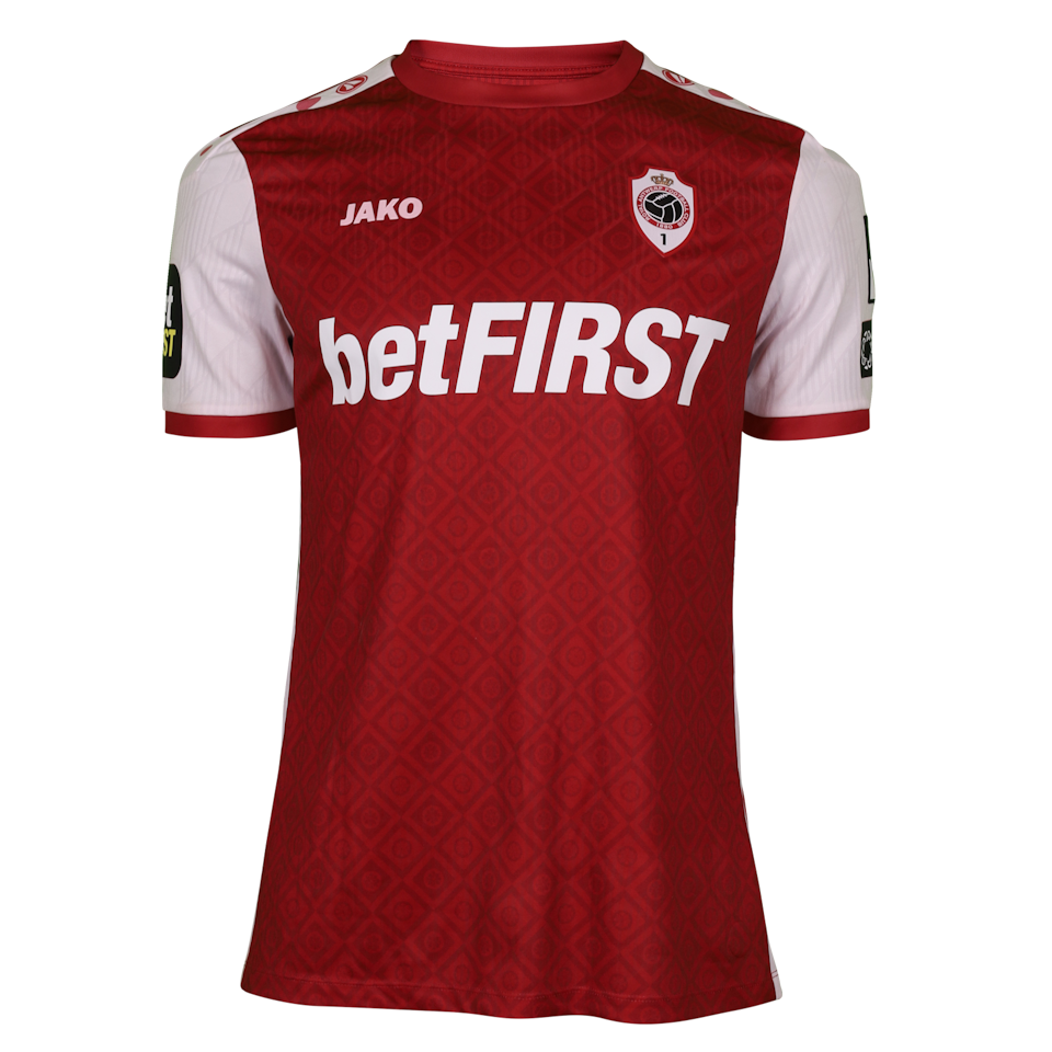 Royal Antwerp FC 팀의 Ayrton Enrique Costa 셔츠