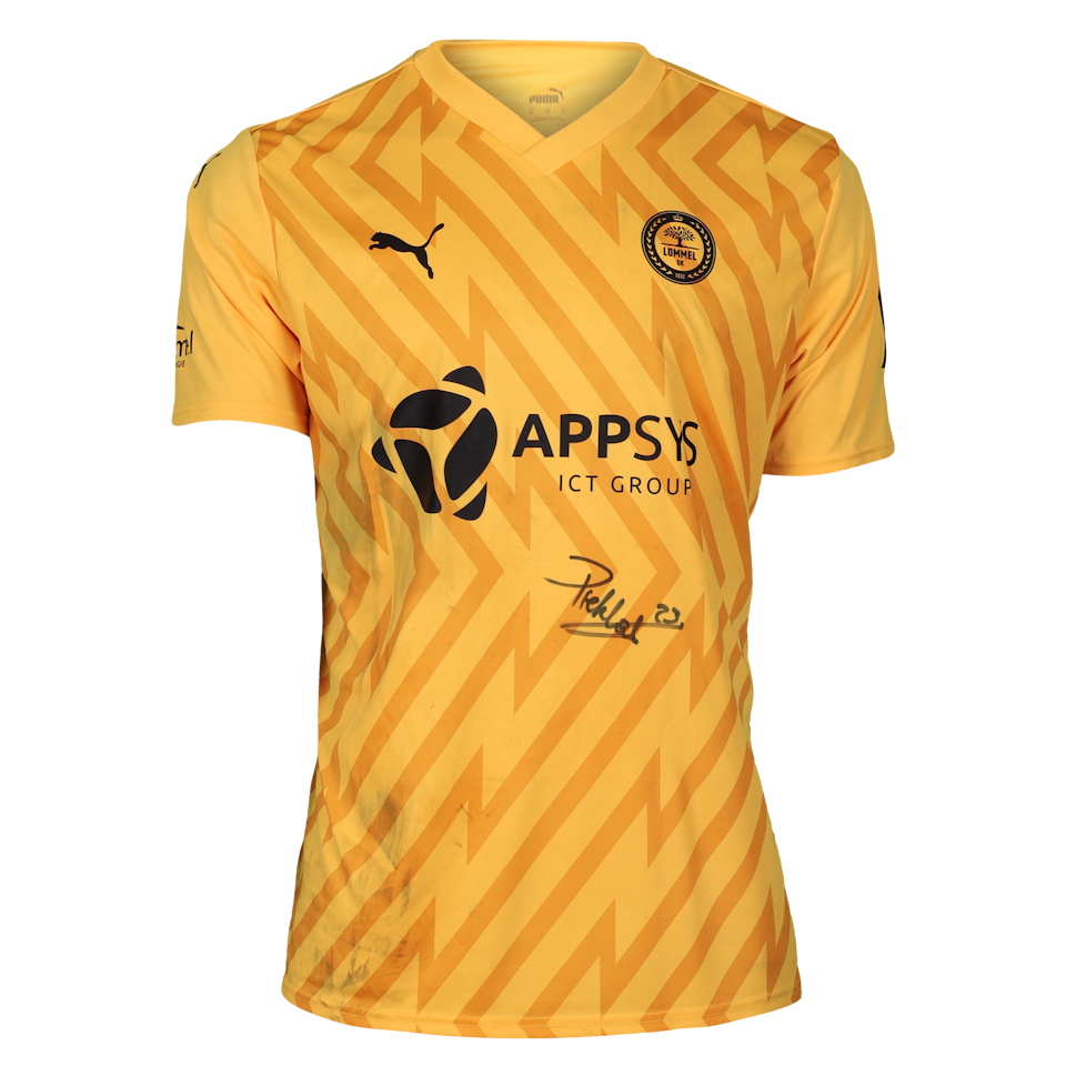 Matthias Pieklak Lommel SK shirt