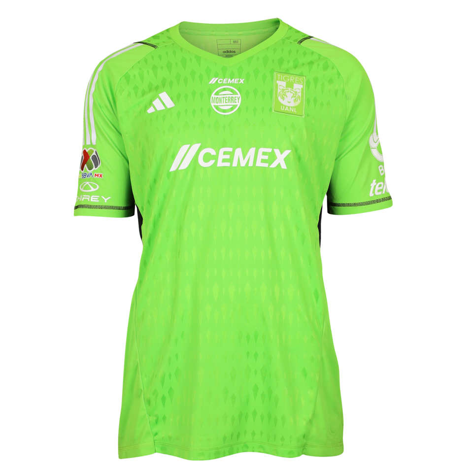 Fernando Tapia Méndez Tigres UANL shirt