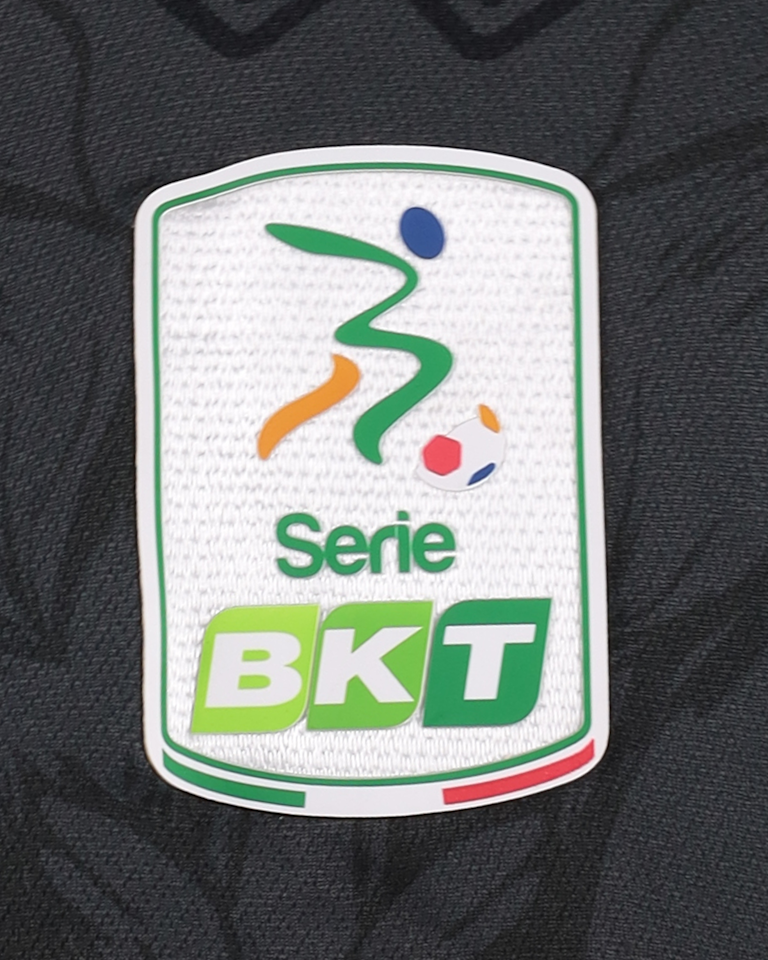 Andrea Oliveri S.S.C. Bari shirt