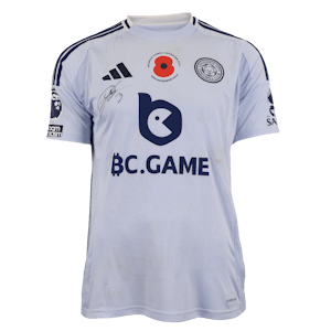 Leicester City 팀의 Wout Faes 셔츠
