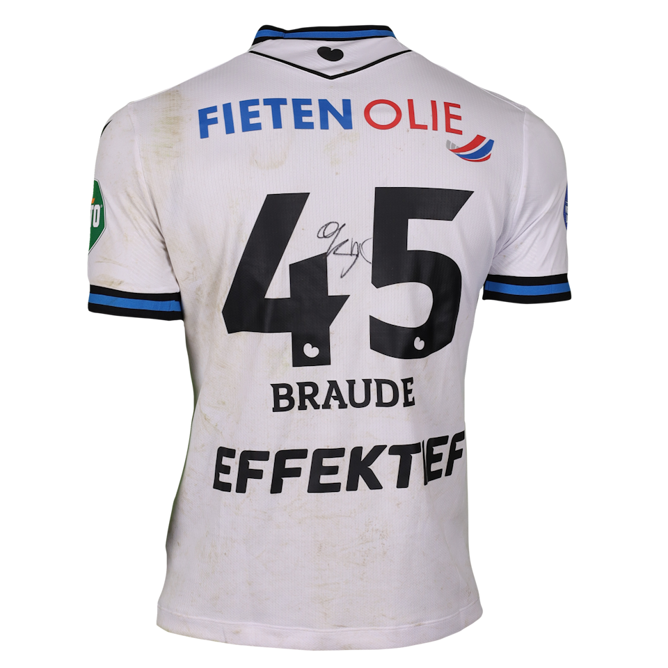 SC Heerenveen 팀의 Oliver Johansen Braude 셔츠