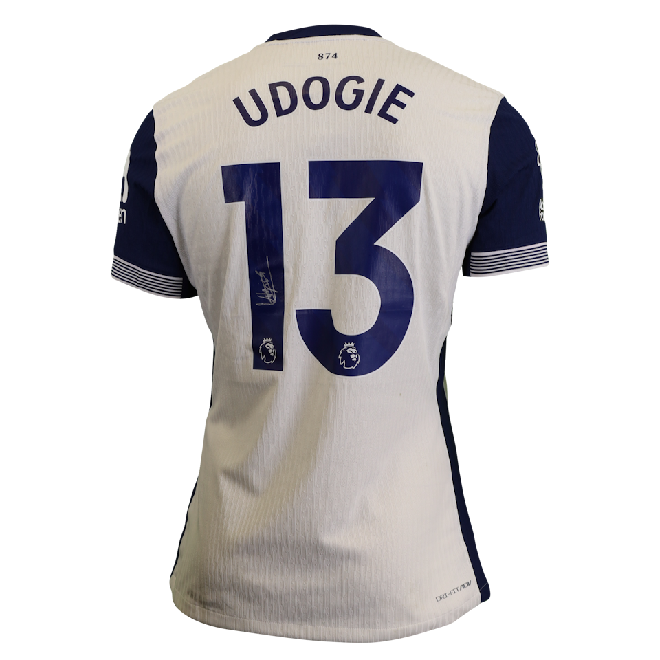Tottenham Hotspur 팀의 Iyenoma Destiny Udogie 셔츠