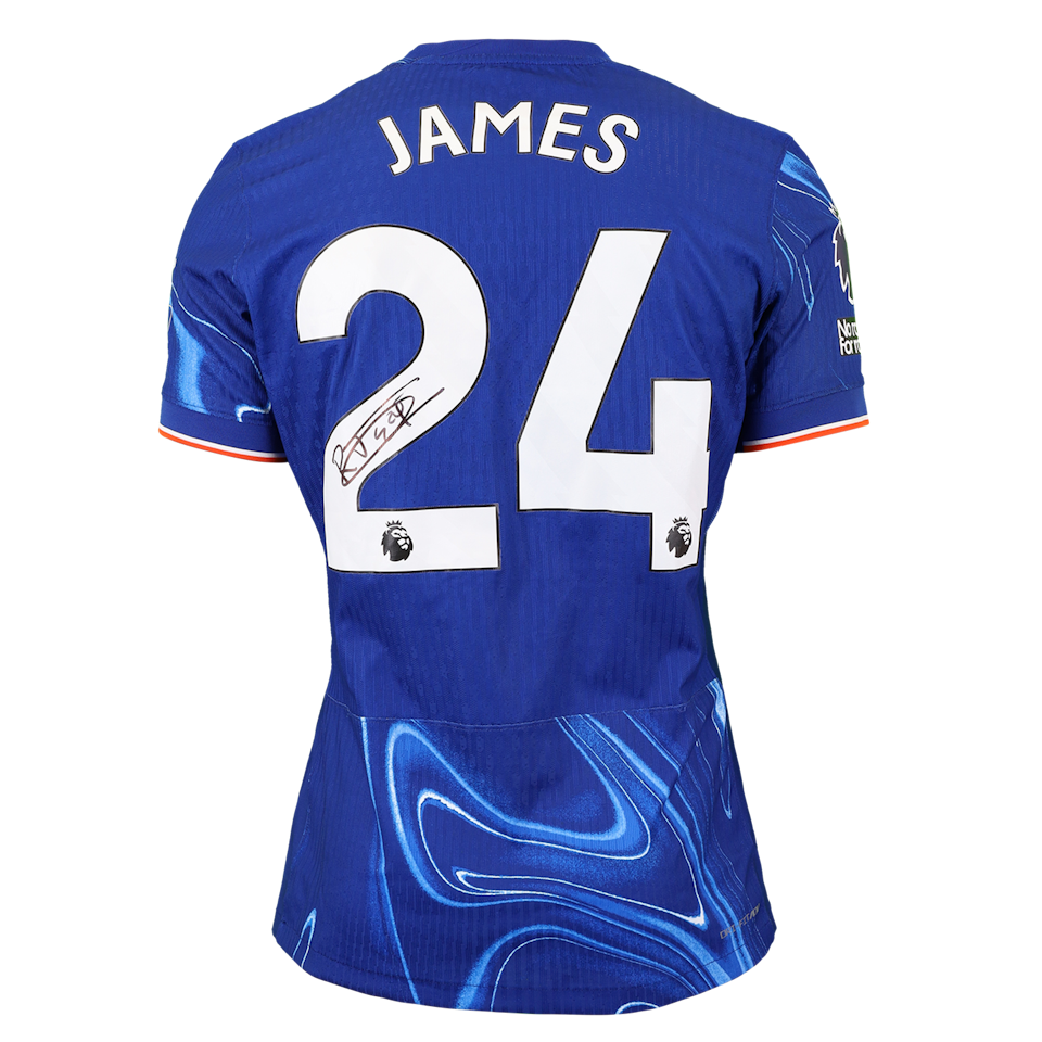 Chelsea 팀의 Reece James 셔츠