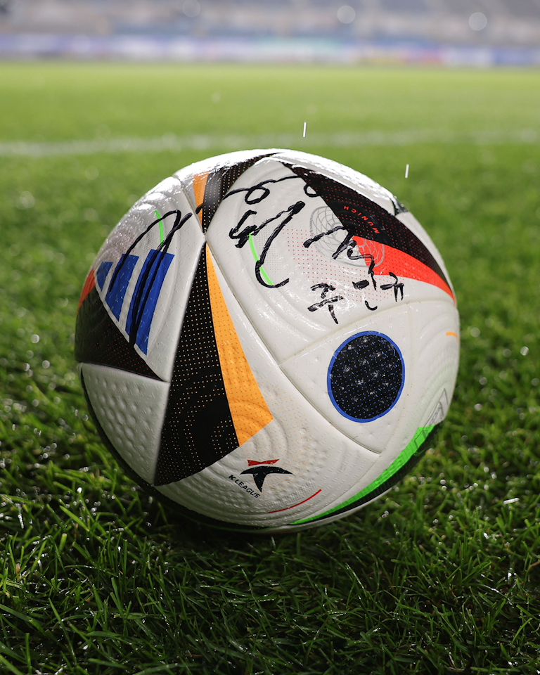 Match Scored Ball `54 - Min-kyu Joo 주민규