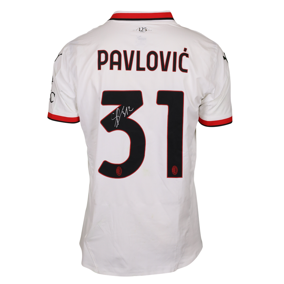 Strahinja Pavlović AC Milan camisa.