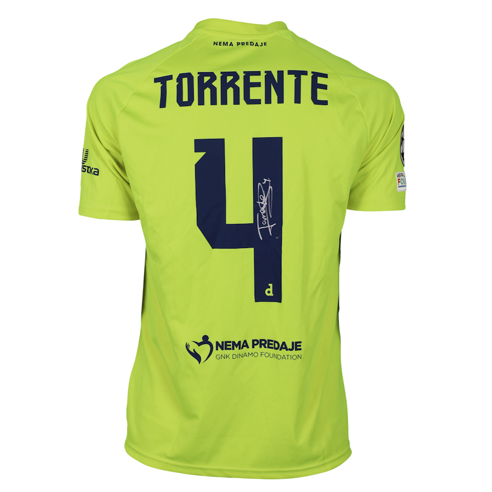 Raúl Torrente Navarro Dinamo Zagreb shirt