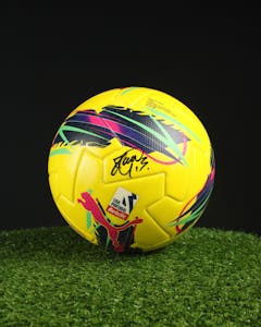 Match Scored Ball `77 - Wenderson Galeno (FC Porto vs. Estoril Praia)