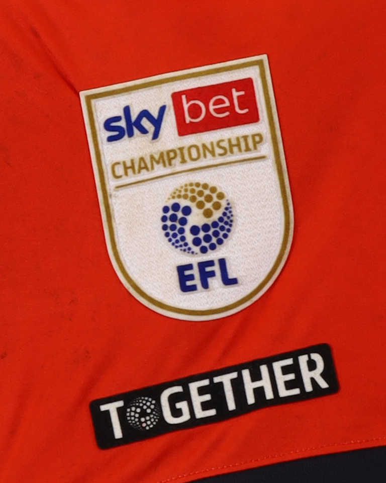 Tahith Chong Luton Town shirt