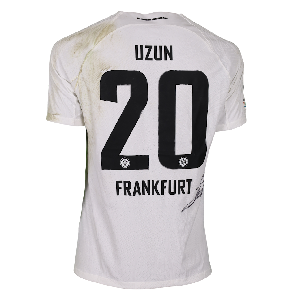 Can Yılmaz Uzun Eintracht Frankfurt shirt
