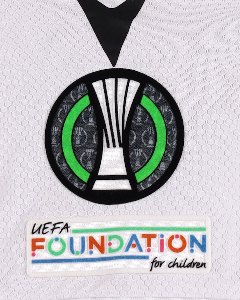 Kaio César Andrade Lima Vitória SC shirt