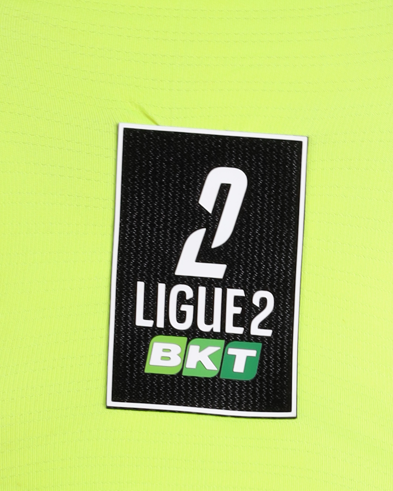 Mamadou Samassa Stade Lavallois MFC shirt