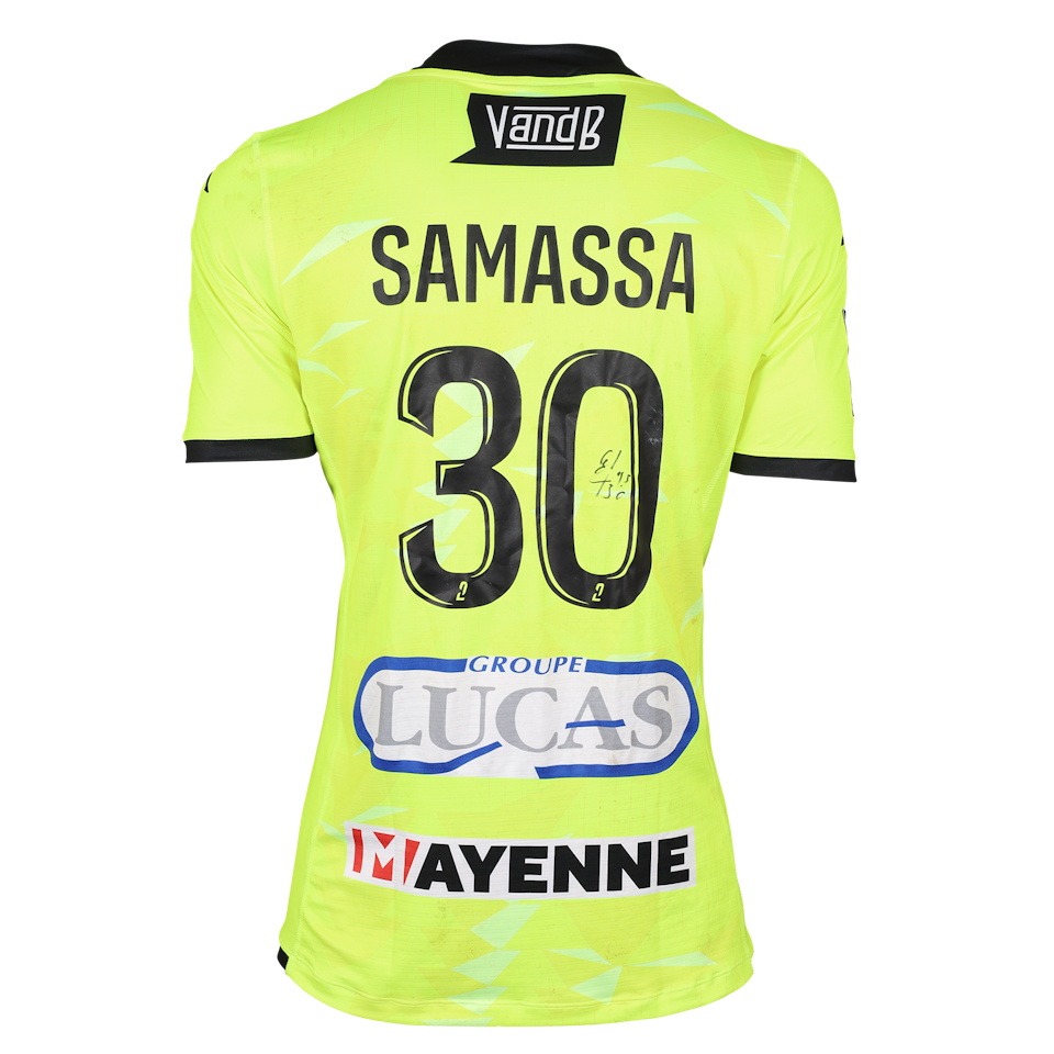 Mamadou Samassa Stade Lavallois MFC shirt