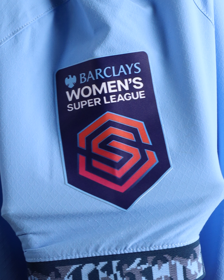 Lauren Hemp Manchester City Women shirt