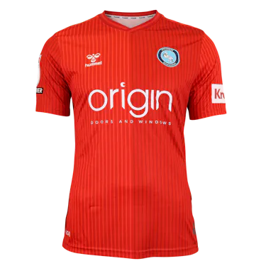 来自Wycombe Wanderers的Dan Harvie球衣