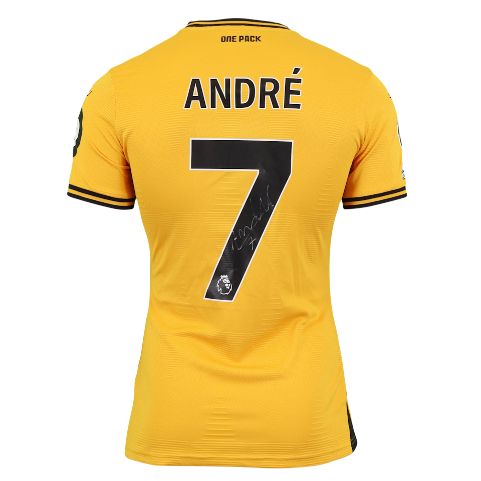 André Trindade da Costa Neto Wolverhampton Wanderers shirt
