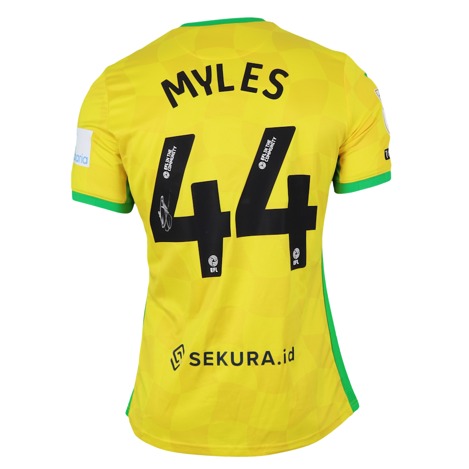 Elliot Myles Norwich City shirt