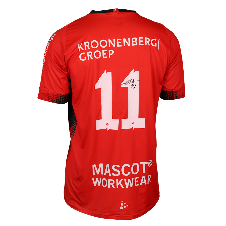 Junior Kadile Almere City shirt